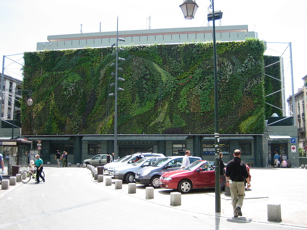 Halles d'Avignon is an example of Modern Architecture in Avignon