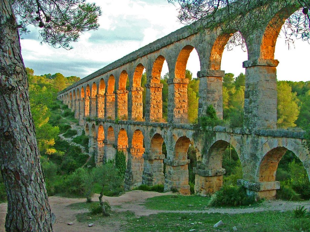 The Roman Aqueduct of Les Ferreres is particularly well preserved.