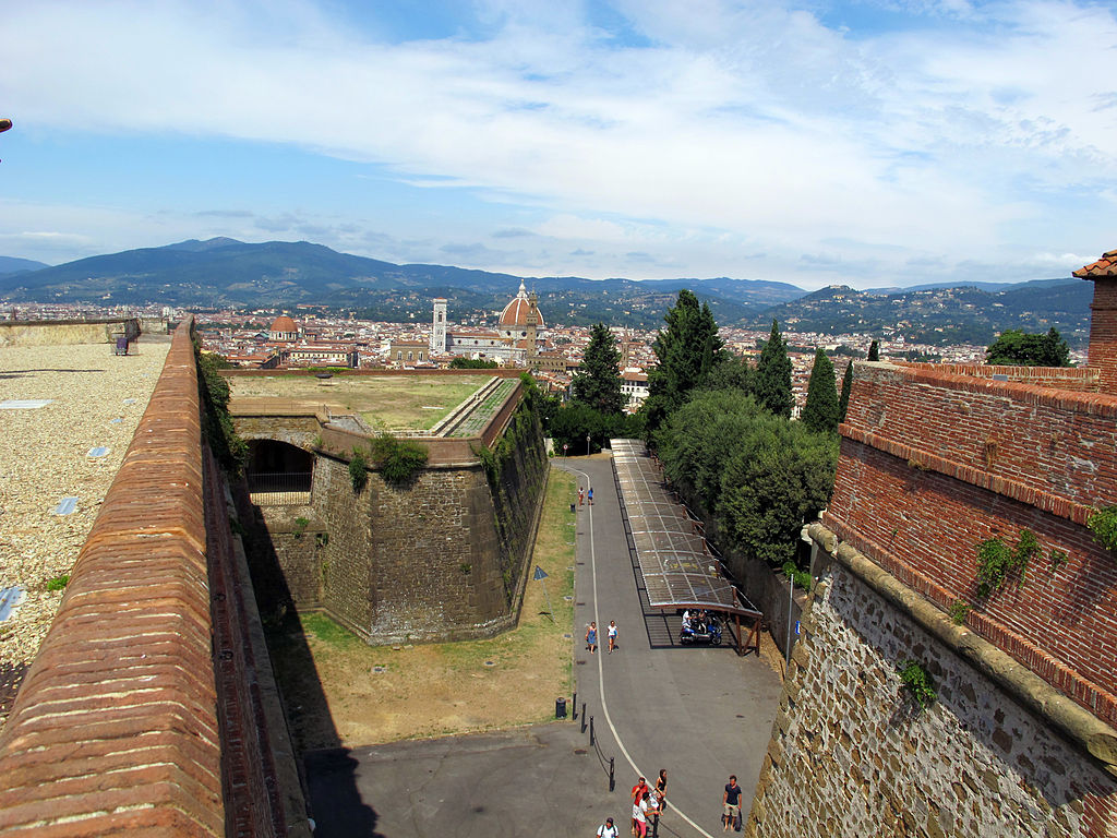 Florence contains many impressive works of military architecture from the 16th century