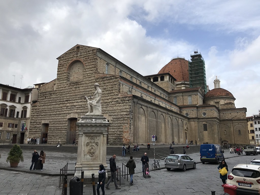The Basilica di San Lorenzo is the second most impressive church in Florence, behind the Duomo. 