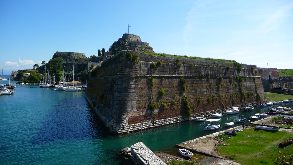 The walls of the Old Venetian Fortress in Corfu are short, stout, and filled with earth - they were meant to absorb cannon fire. 
