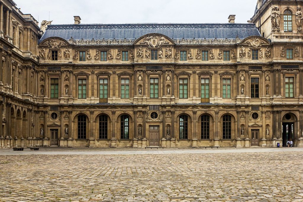 The Louvre Contains multiple wings, one of them is built using Renaissance Architecture. 