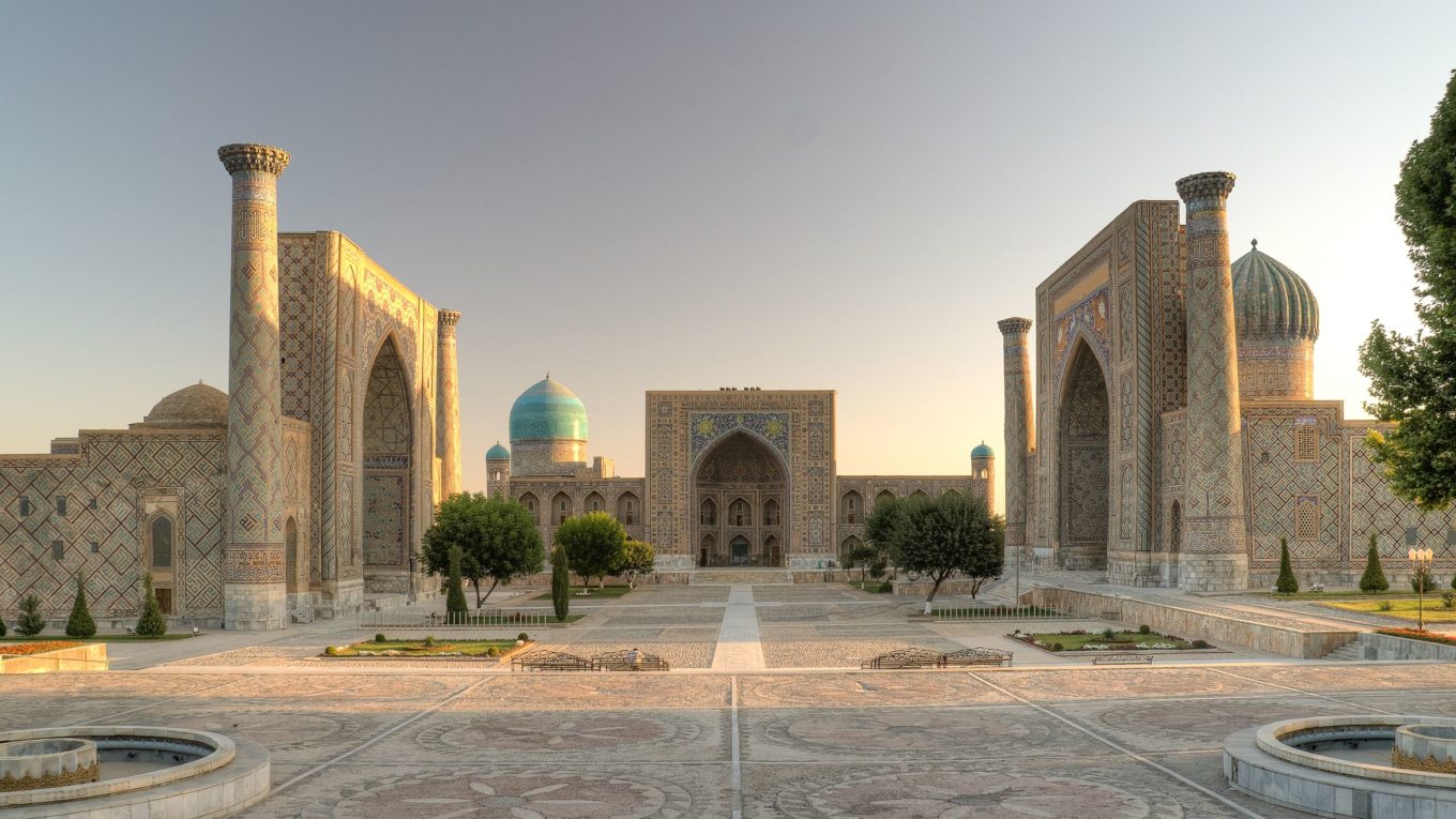 Registan Samarkand – Huge