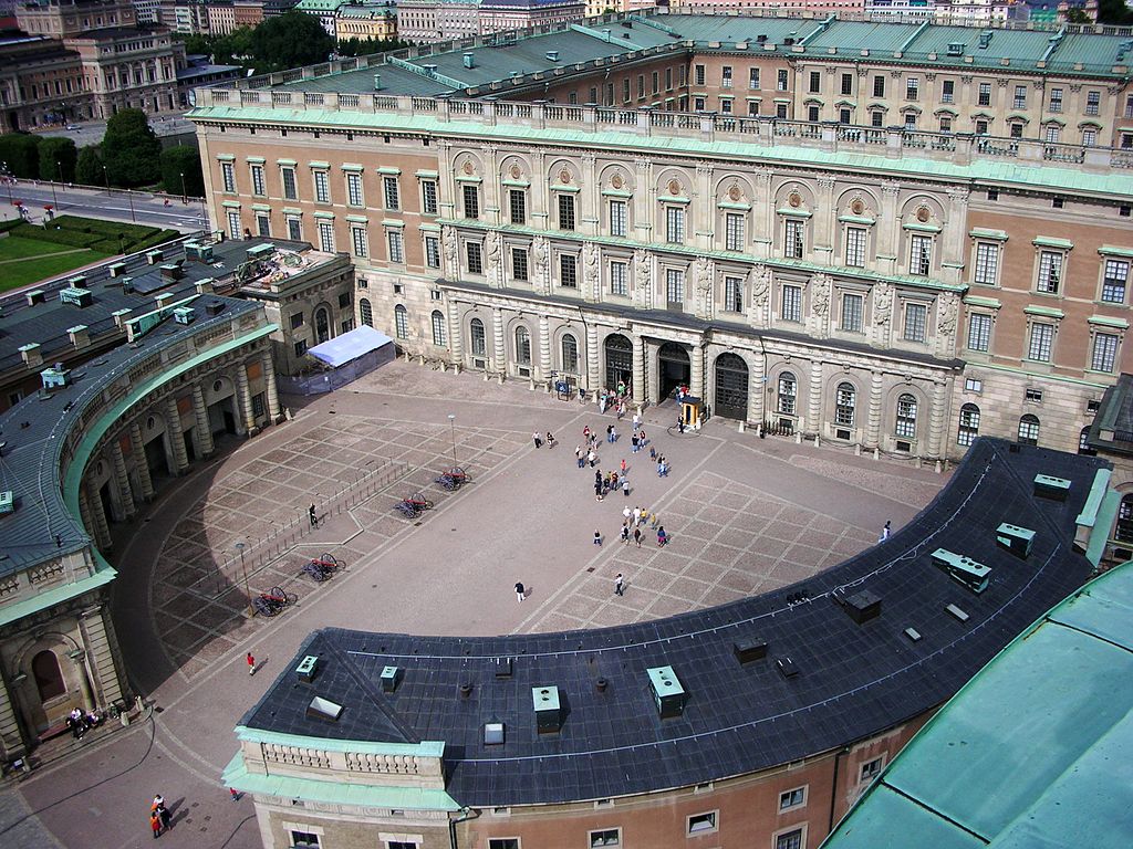 The Royal Palace of Stockholm is a Baroque Building that replaced Stockholm's Main Citadel from the Medieval Period. 