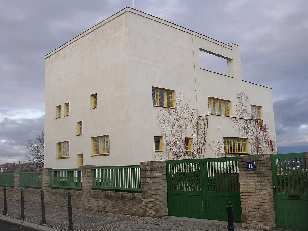 Villa Muller is one of a few Modernist buildings within Prague. The modernist movement had a big impact on Prague Architecture