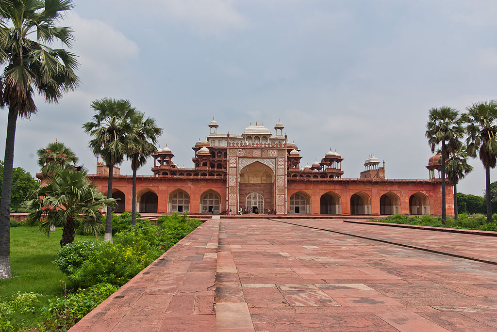 Akbars tomb is one of the many great works of Mughal Architecture within the city of Agra India. 