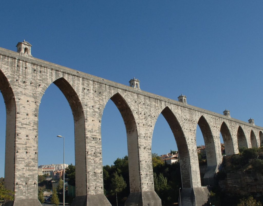 the Águas Livres Aqueduct is a baroque age aqueduct in Lisbon.