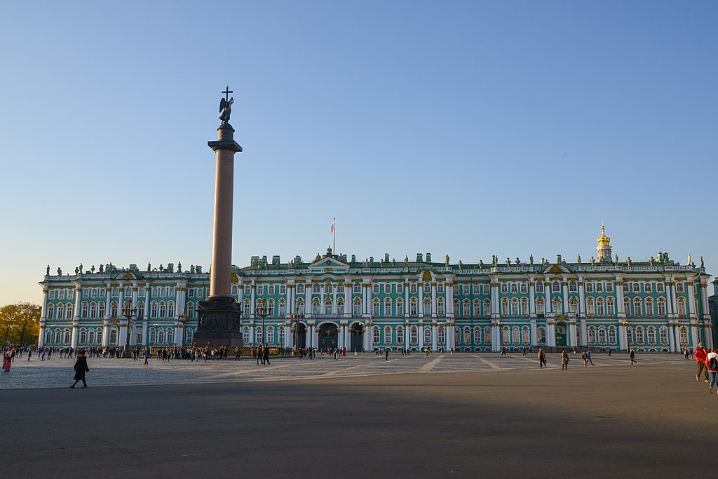 The winter palace in St. Petersburg is one of many Baroque Palaces within the city. 