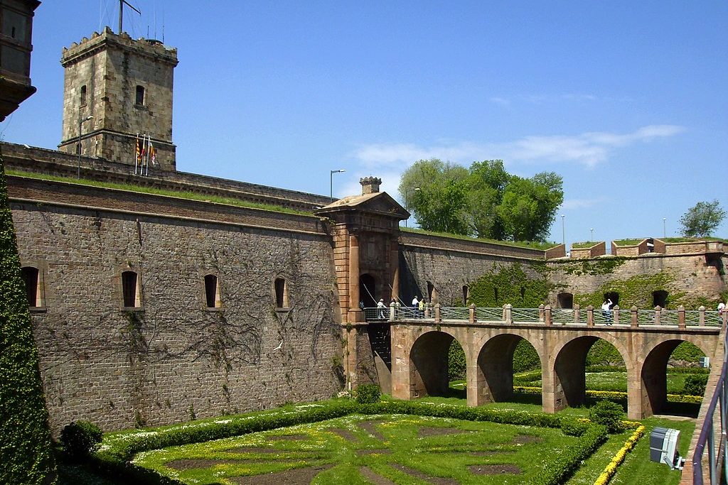 The Montjuic Fortress is a Baroque  Age fortification built on Montjuic Hill. 