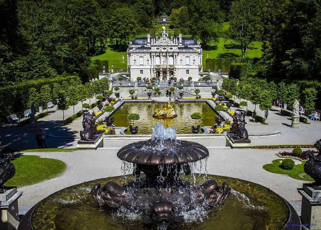 Linderhof Palace is one of many examples of Rococo Architecture in the German Region of Bavaria. 