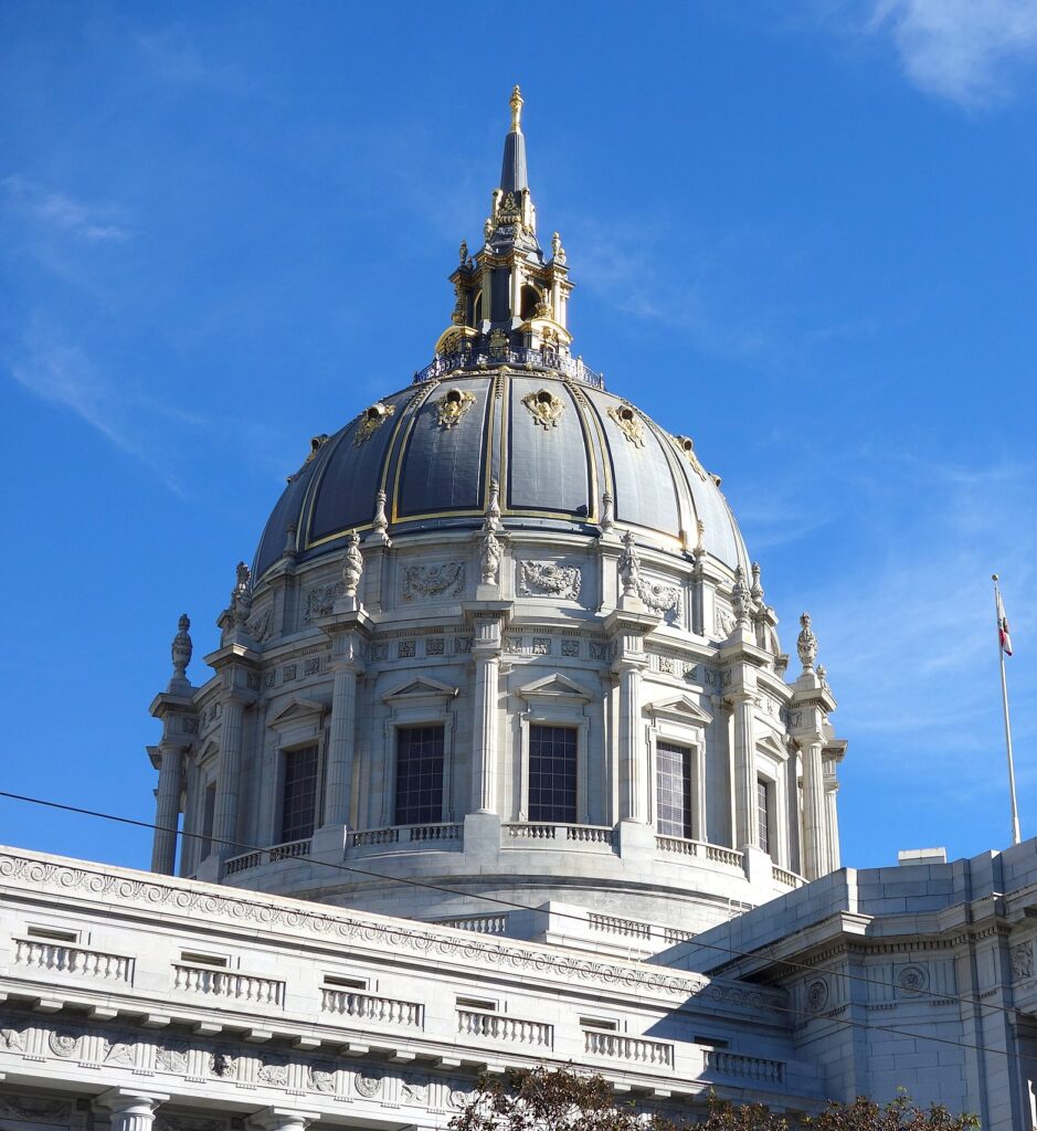 San Francisco City Hall was designed in the Beaux Arts Style. 