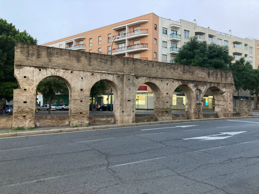 There are a few Roman aqueducts in Seville. 