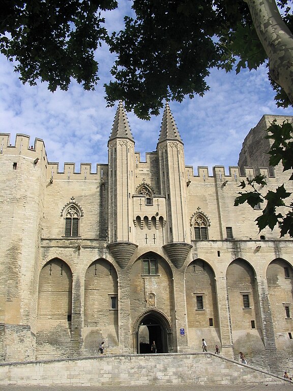 The popes built many large monuments in Avignon, most notably the Papal Palace. 