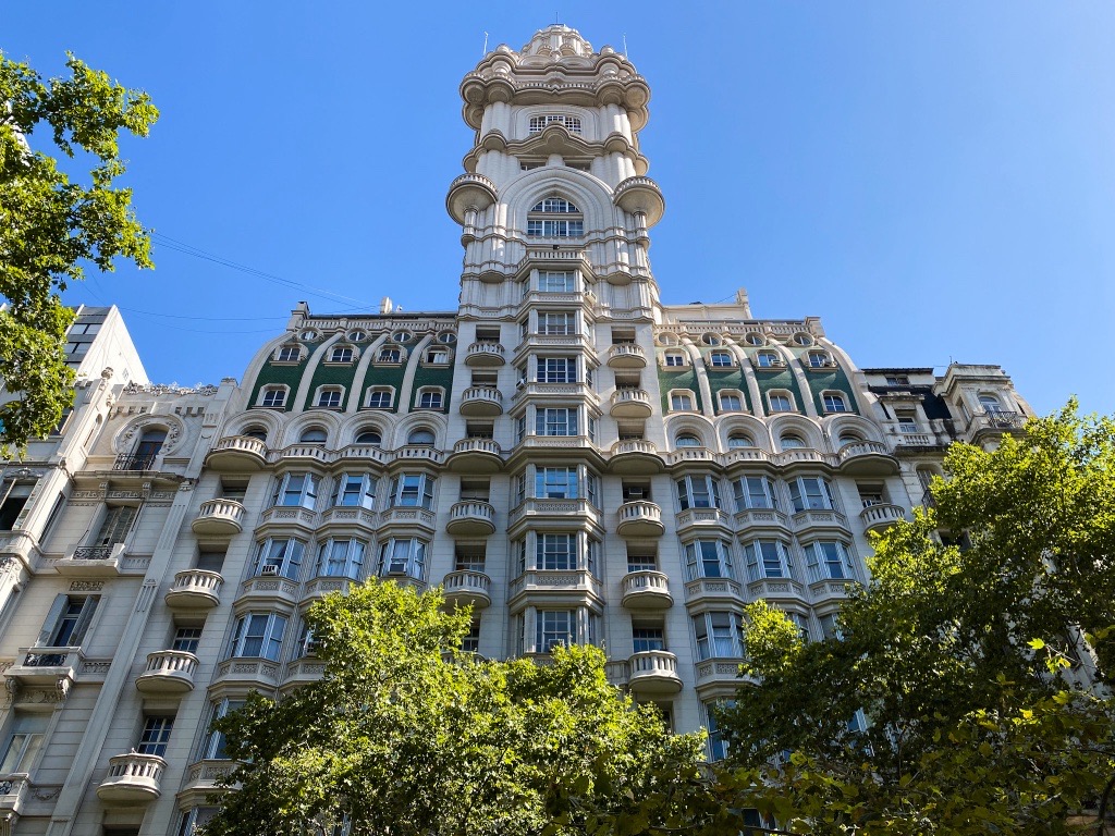 Palacio Barolo is one of the world's greatest examples of Eclectic Architecture. 
