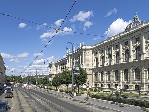 The rinstrasse was developed in the  late 19th century and it contains some of the greatest architecture in Vienna. 