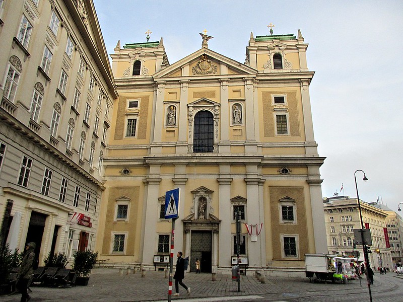 The Schottenkirche is an early Baroque Building in Vienna. It also has many Renaissance Characteristics. 