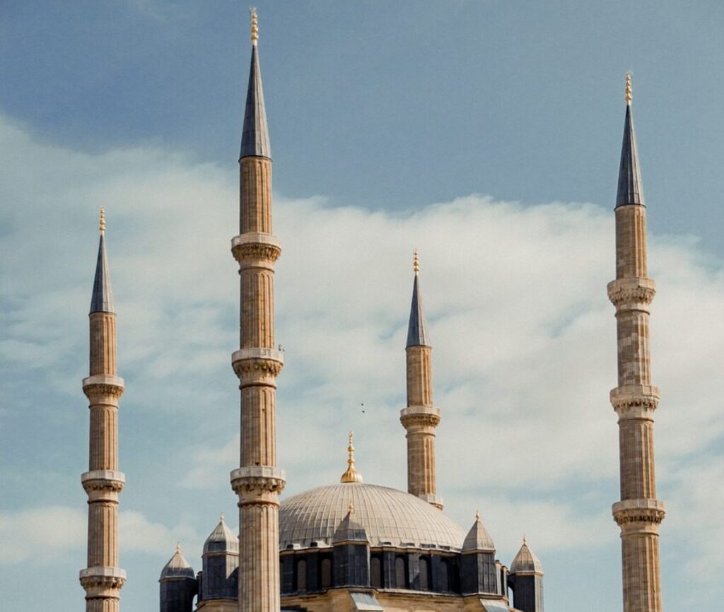 Minarets are commonly found next to and within Ottoman Mosques.