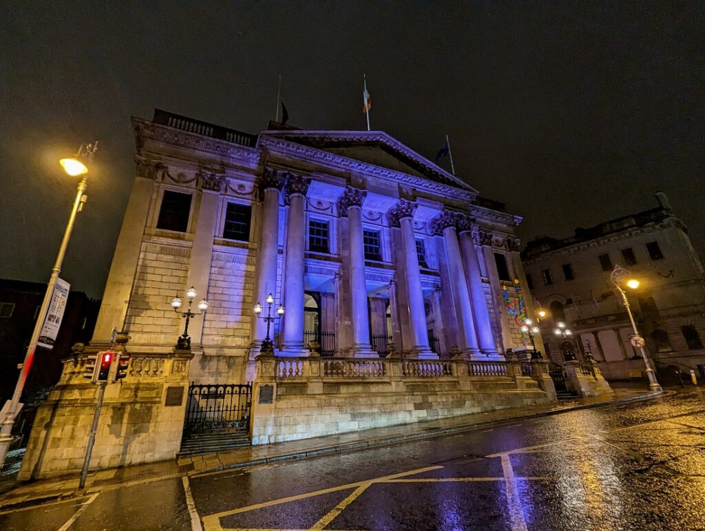 Dublin City Hall is a Neoclassical Building that houses the city's local government.