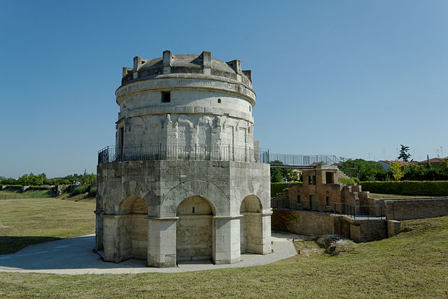The tomb of Theodoric The Great copies the same form of an Ancient Roman Mausoleum