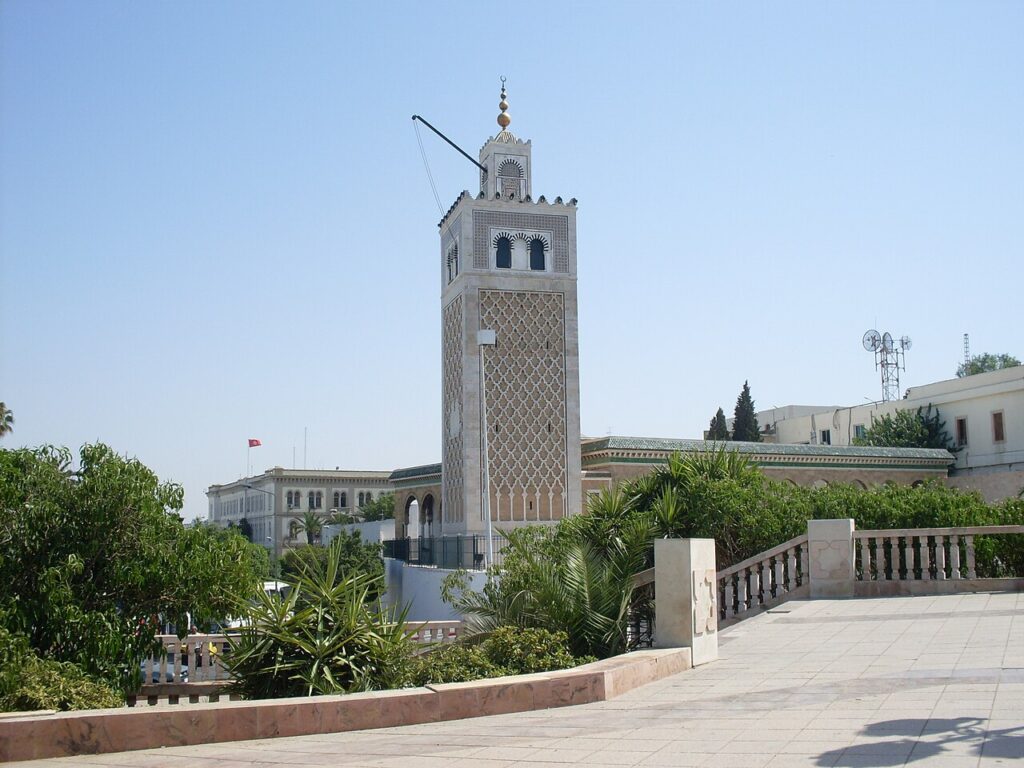 The Kasbah Mosque of Tunis contains a typical Moorish style minaret, which is rectangular and highly detailed.