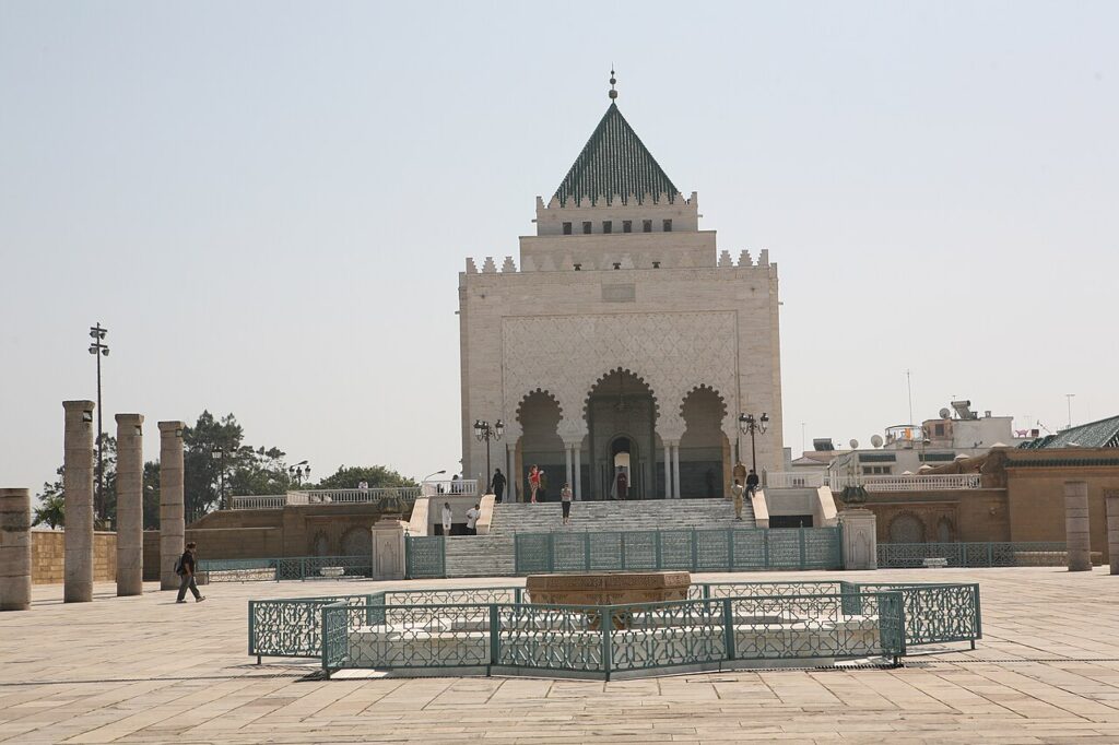 The Mausoleum of Muhammad V is a grand and ornate building, and one of the world's greatest tombs. 